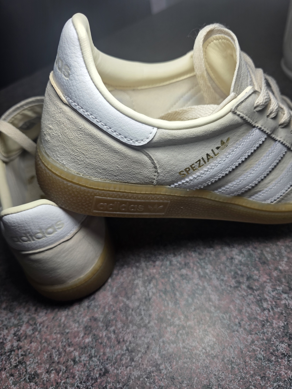 Adidas Men’s Suede Classic Trainer in Off-White - Picture 14 of 16